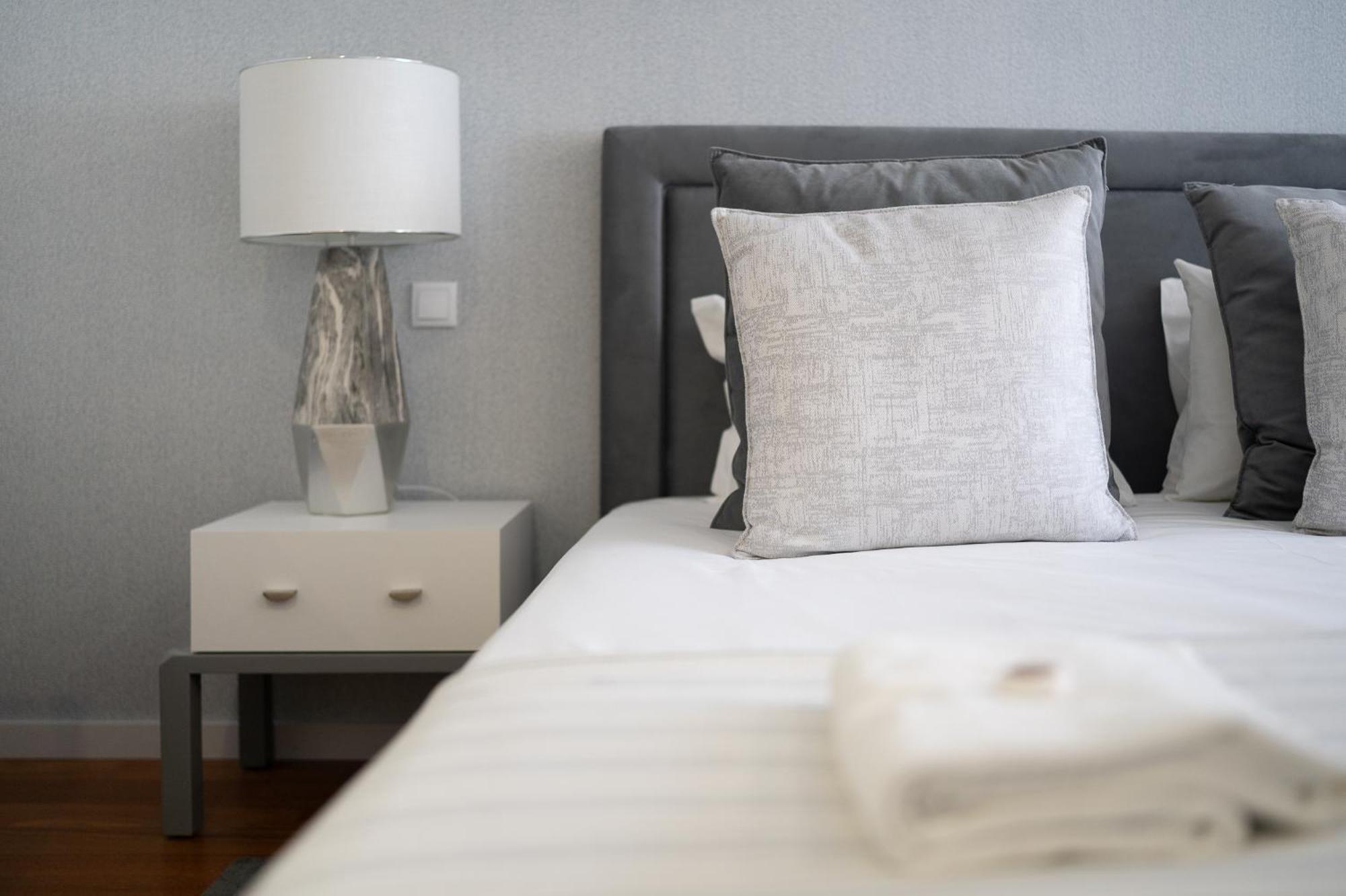 Porto & Douro Vista Apartments By Inviting Valbom  Exterior foto